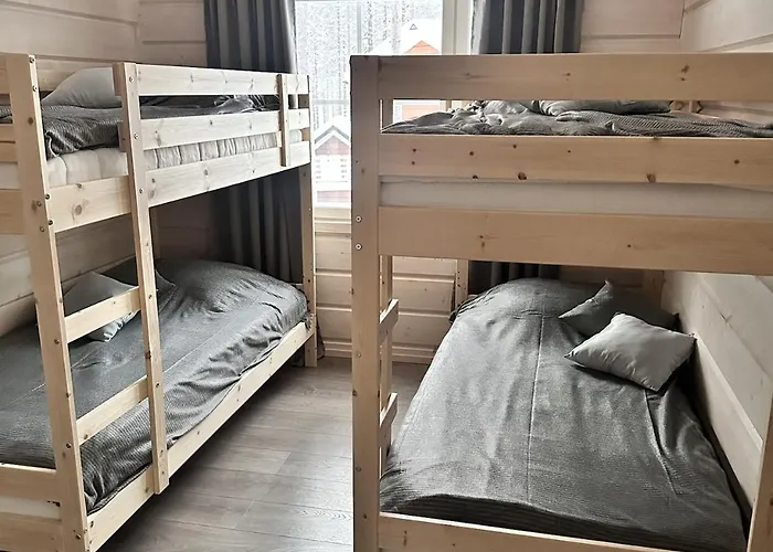 Polar Yllaes, * Äkäslompolo