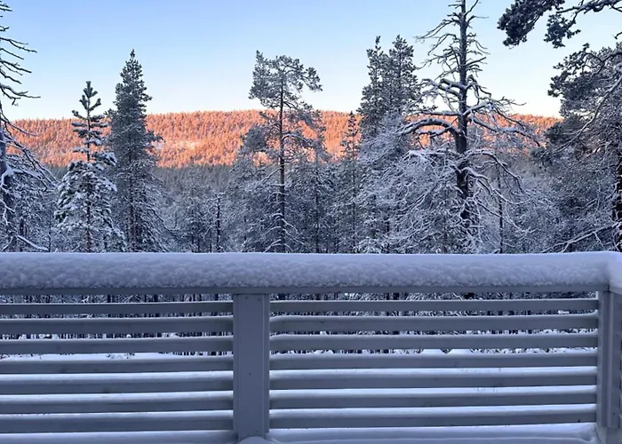 Polar Yllaes, Äkäslompolo